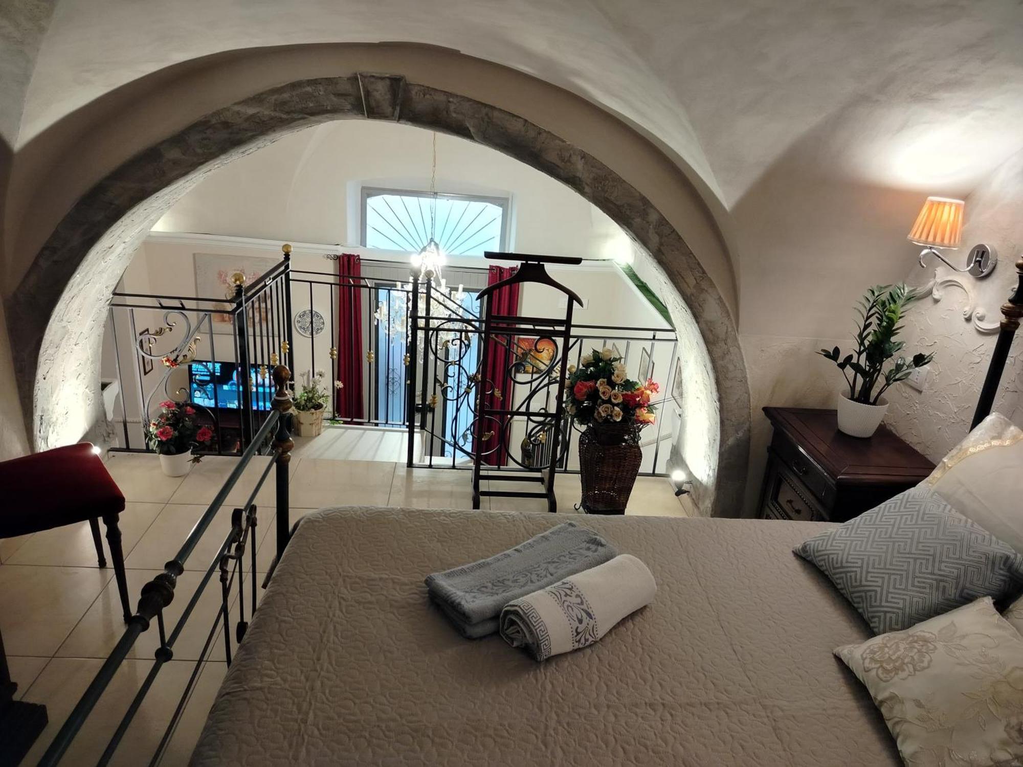 Royal House * Catania